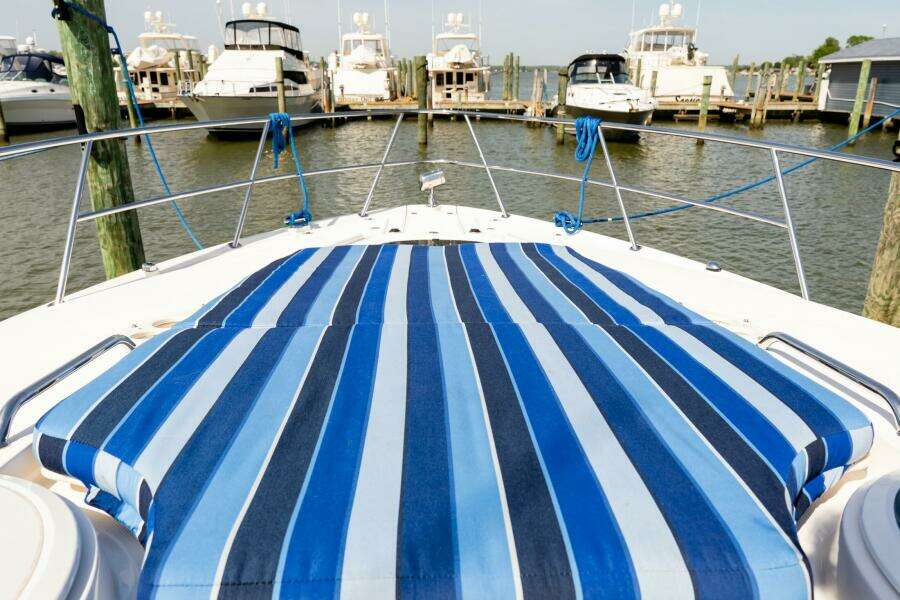 Seas the Day 40ft Regal Yacht For Sale