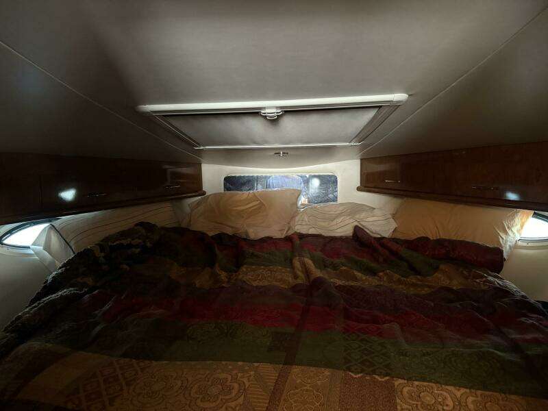 38ft Carver Yacht For Sale
