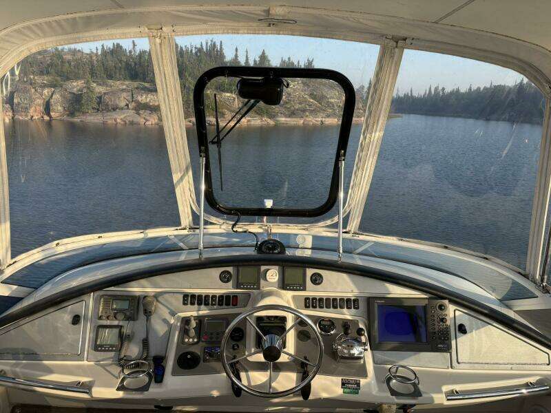 38ft Carver Yacht For Sale