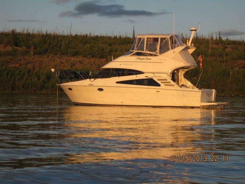 38ft Carver Yacht For Sale