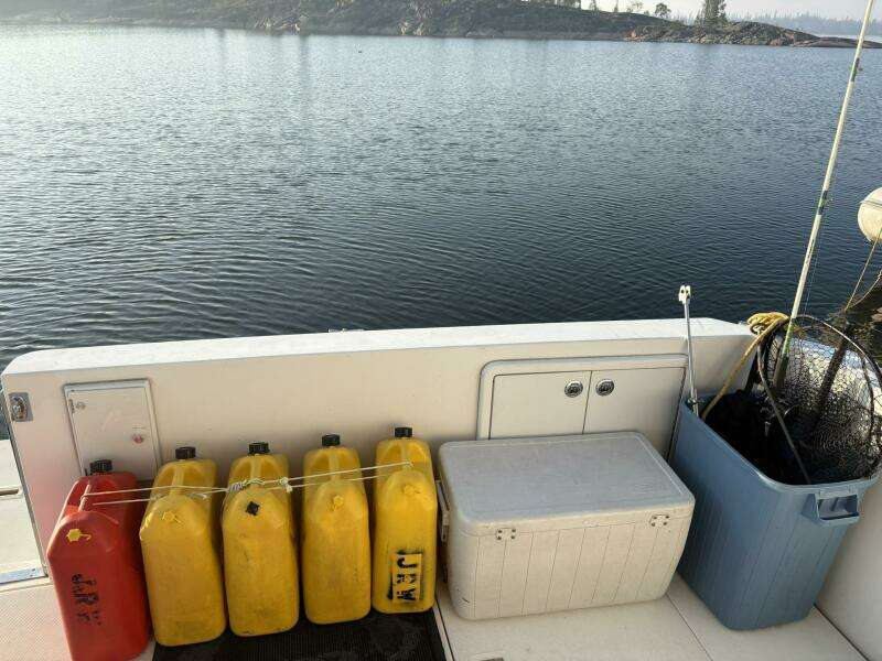 38ft Carver Yacht For Sale