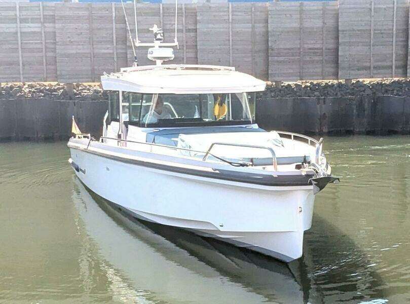 Nocellara de Belice 37ft Axopar Yacht For Sale