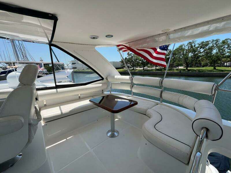 2001 Neptunus 56 Flybridge- Flybridge