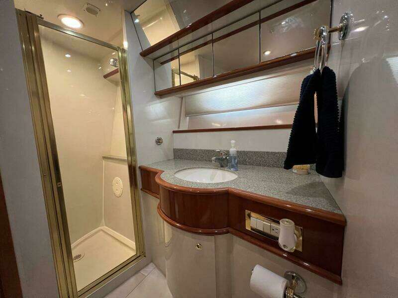 2001 Neptunus 56 Flybridge- MSTR Head