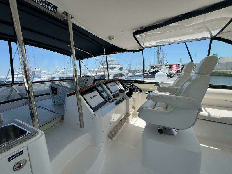 2001 Neptunus 56 Flybridge- Flybridge