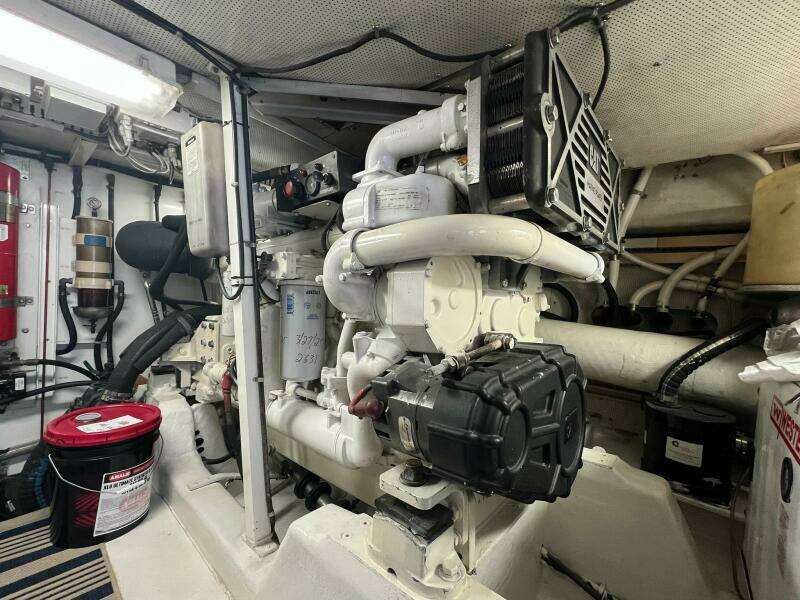 2001 Neptunus 56 Flybridge- Engine Room