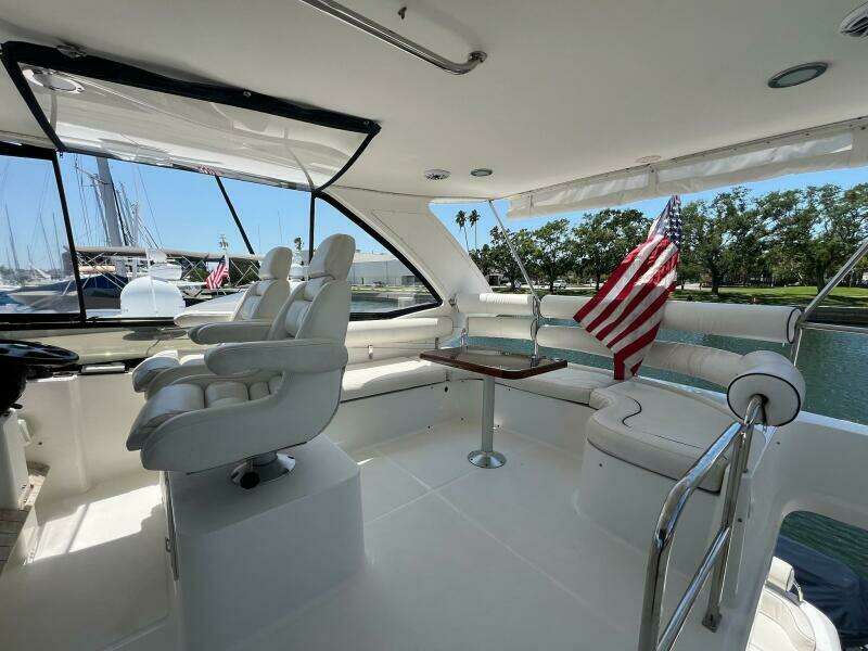 2001 Neptunus 56 Flybridge- Flybridge