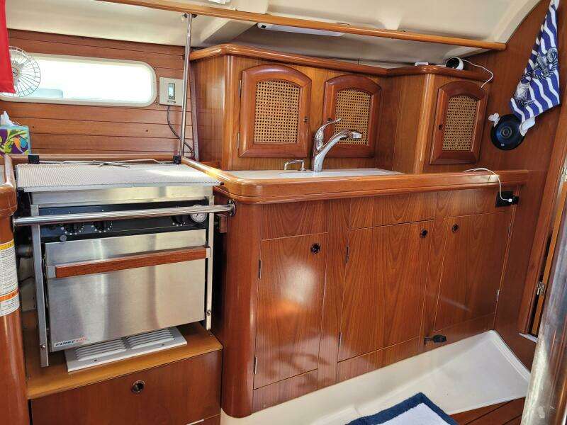 Katerina 35ft Beneteau Yacht For Sale