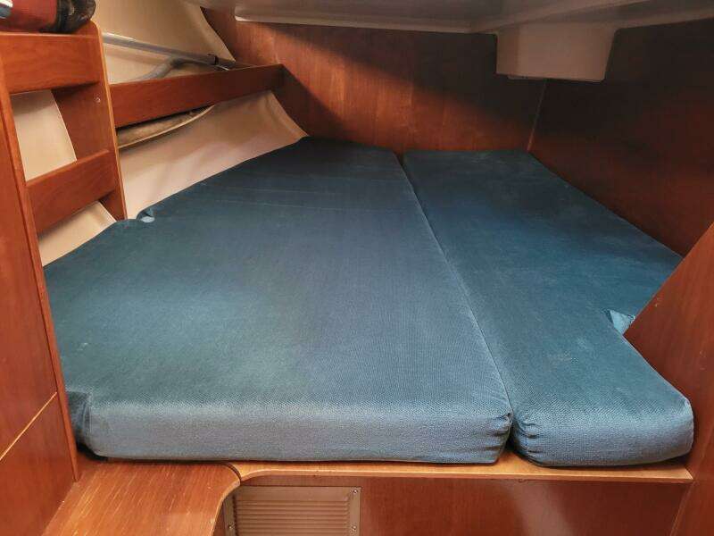Katerina 35ft Beneteau Yacht For Sale