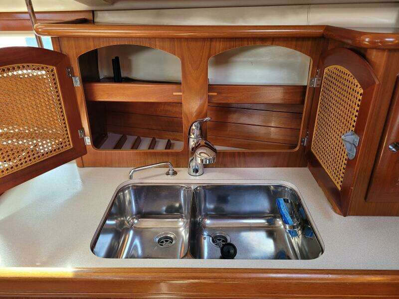 Katerina 35ft Beneteau Yacht For Sale