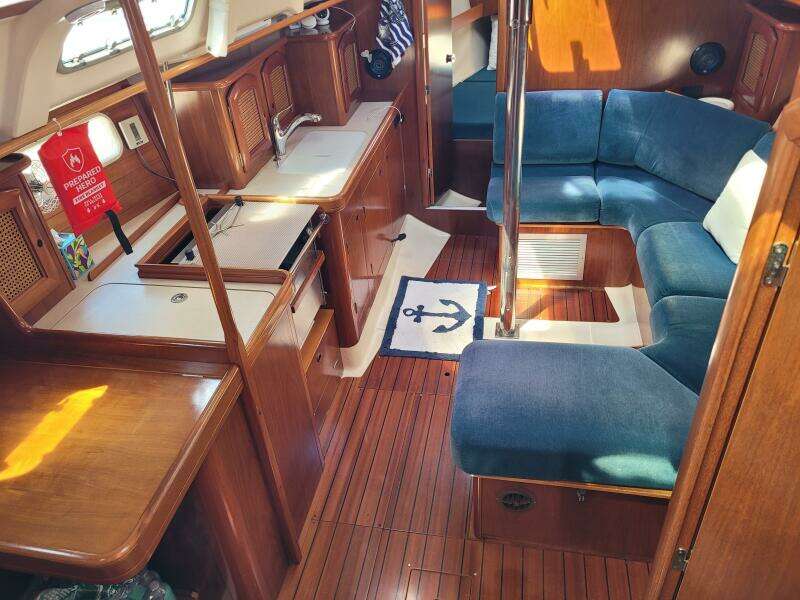 Katerina 35ft Beneteau Yacht For Sale