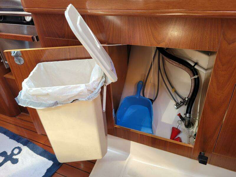 Katerina 35ft Beneteau Yacht For Sale