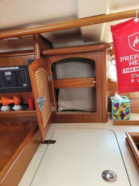 Katerina 35ft Beneteau Yacht For Sale