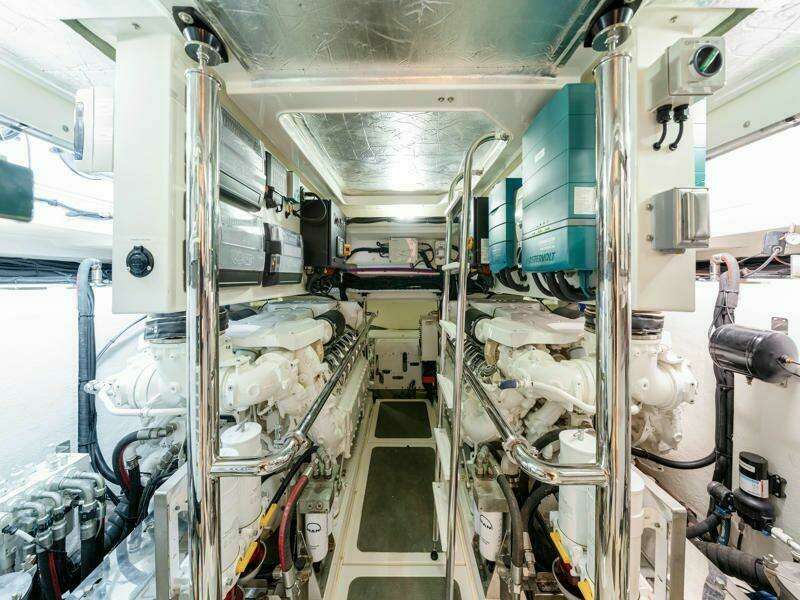64ft Riviera Yacht For Sale