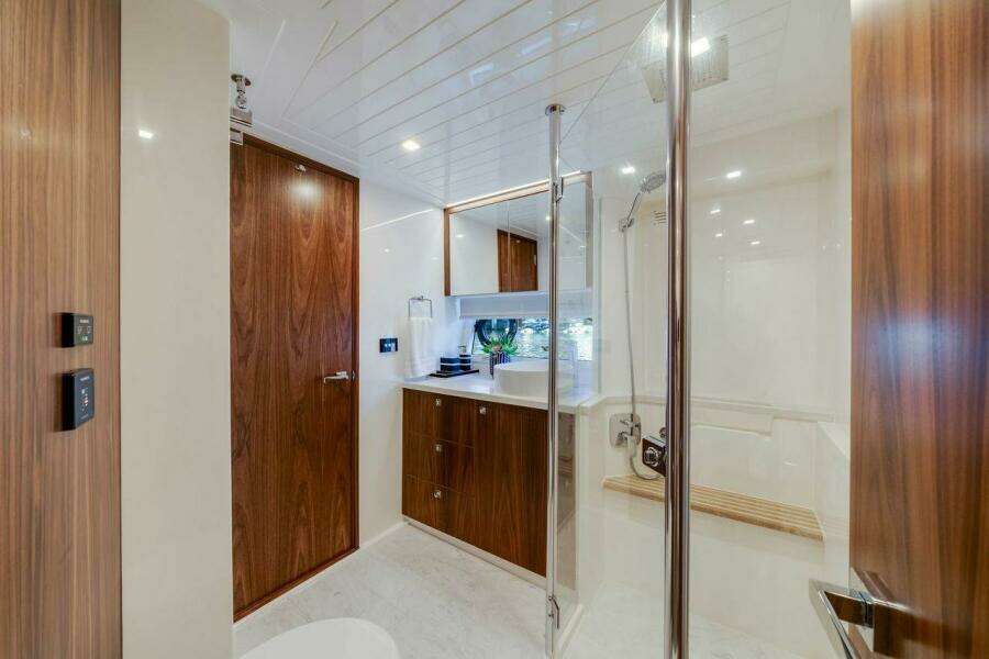 64ft Riviera Yacht For Sale