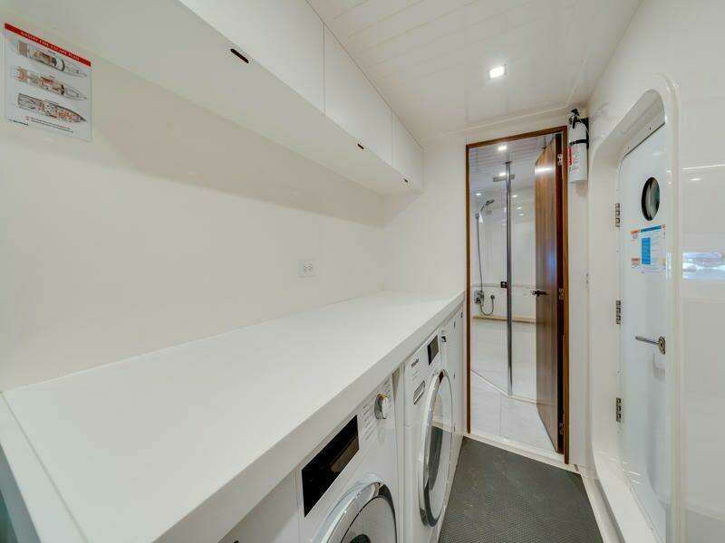 64ft Riviera Yacht For Sale