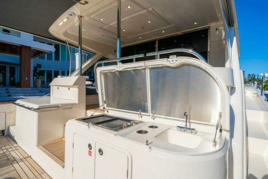 64ft Riviera Yacht For Sale