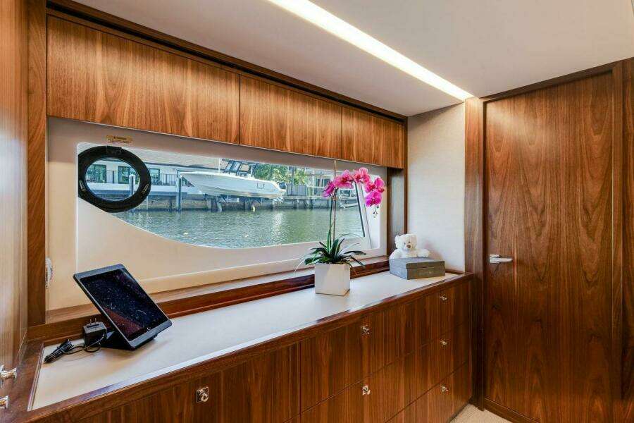 64ft Riviera Yacht For Sale