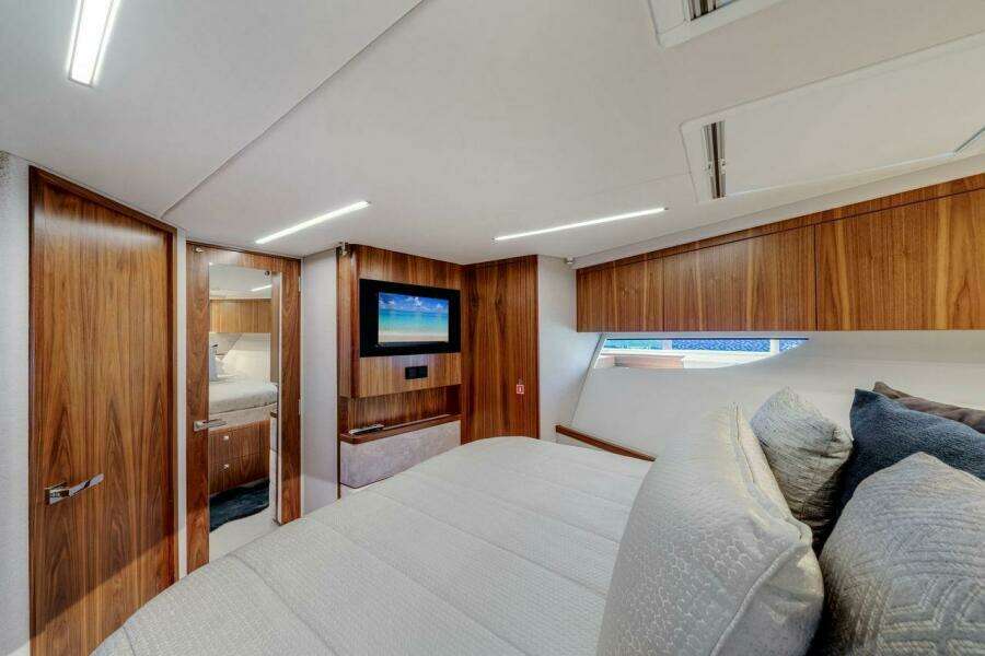 64ft Riviera Yacht For Sale