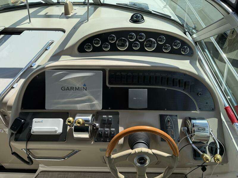31ft Sea Ray Yacht For Sale
