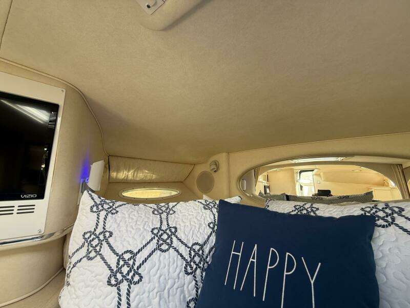 31ft Sea Ray Yacht For Sale