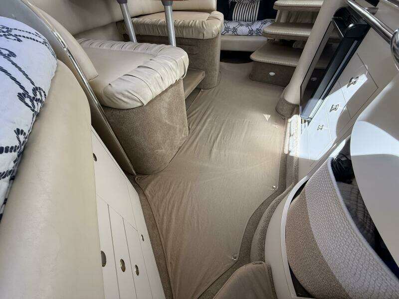 31ft Sea Ray Yacht For Sale