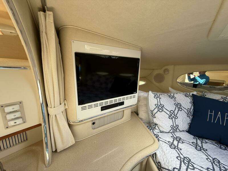 31ft Sea Ray Yacht For Sale