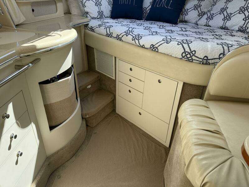 31ft Sea Ray Yacht For Sale