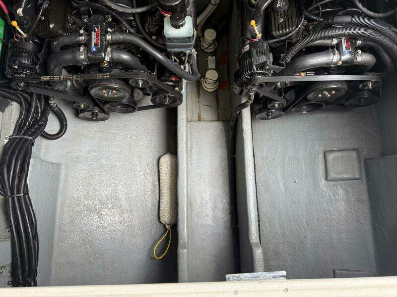 31ft Sea Ray Yacht For Sale
