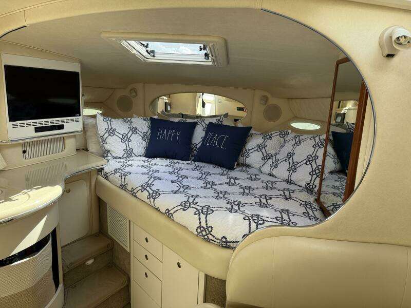 31ft Sea Ray Yacht For Sale