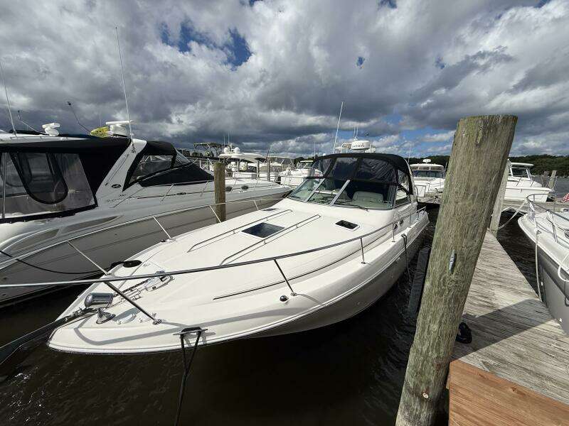 31ft Sea Ray Yacht For Sale