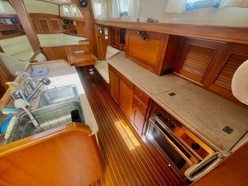 Belle Bateau 50ft Gozzard Yacht For Sale