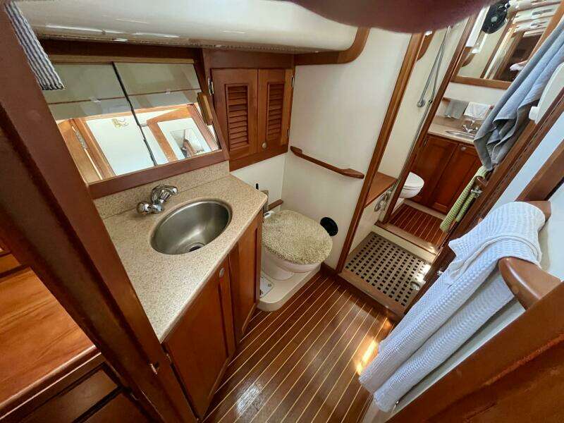 Belle Bateau 50ft Gozzard Yacht For Sale