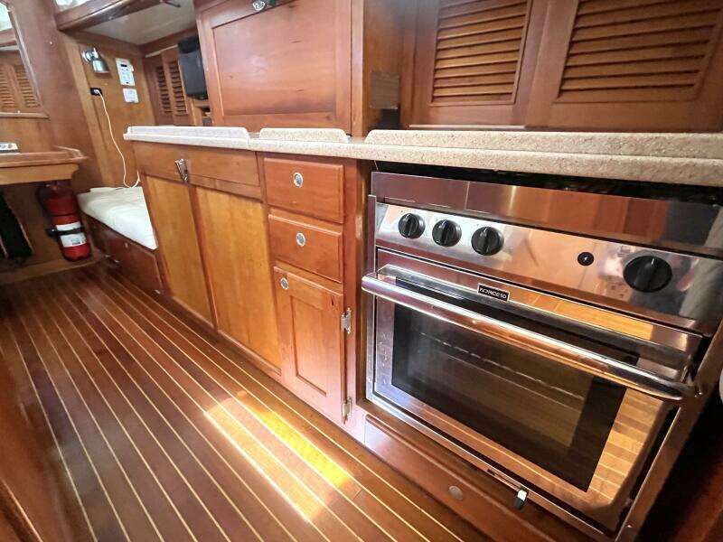 Belle Bateau 50ft Gozzard Yacht For Sale