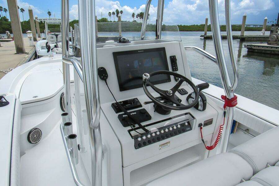 25ft Hell s Bay Yacht For Sale