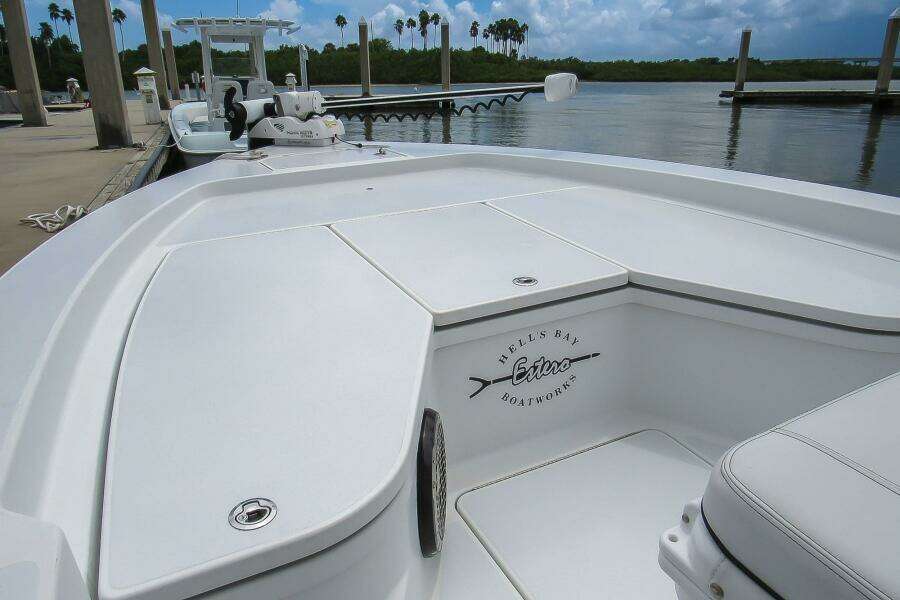 25ft Hell s Bay Yacht For Sale