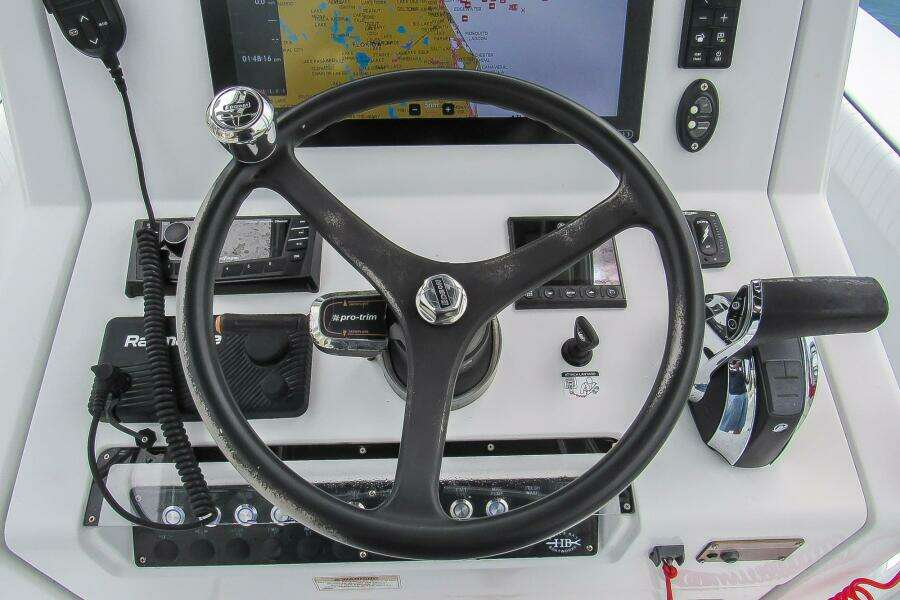 25ft Hell s Bay Yacht For Sale