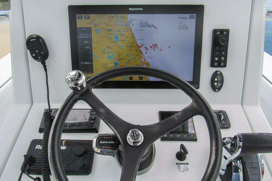 25ft Hell s Bay Yacht For Sale