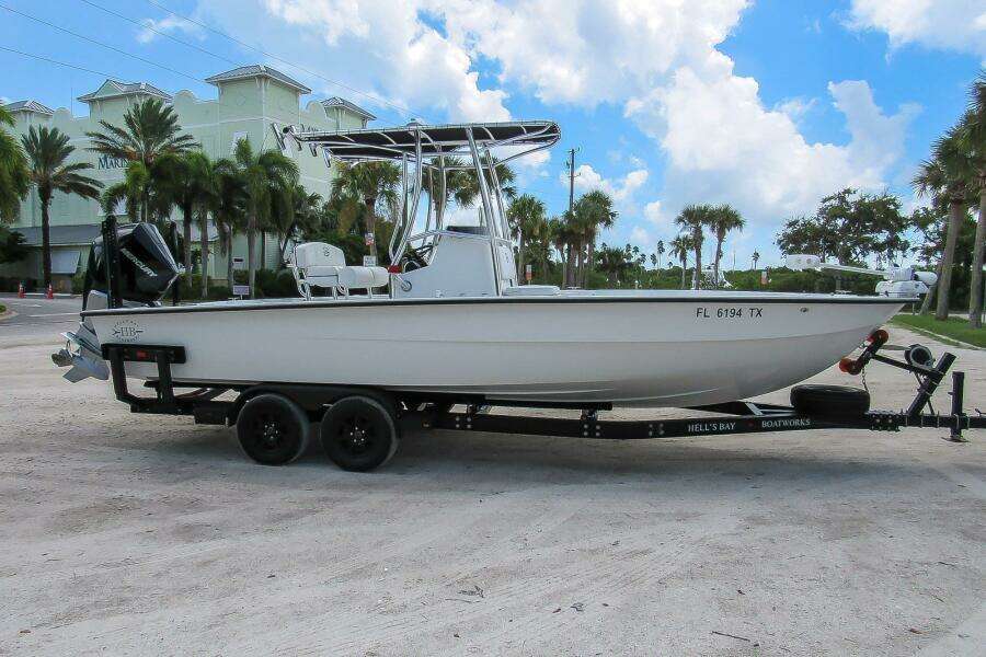 25ft Hell s Bay Yacht For Sale