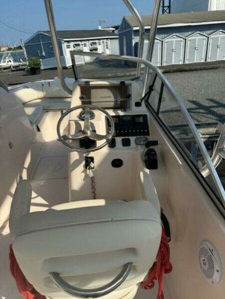22ft Grady White Yacht For Sale