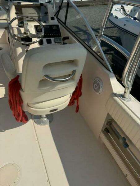 22ft Grady White Yacht For Sale