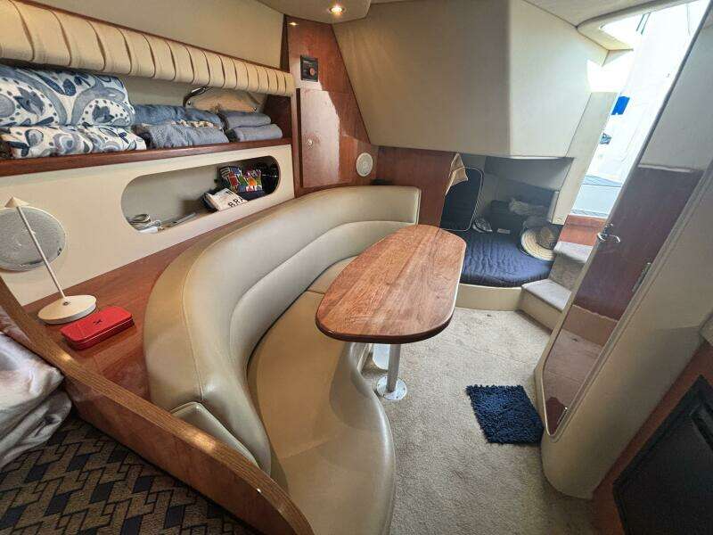 28ft Cruisers Yachts Yacht For Sale