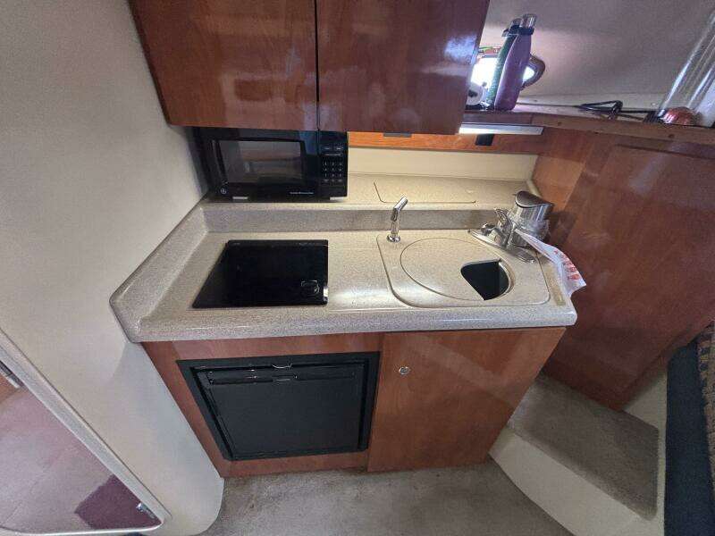 28ft Cruisers Yachts Yacht For Sale