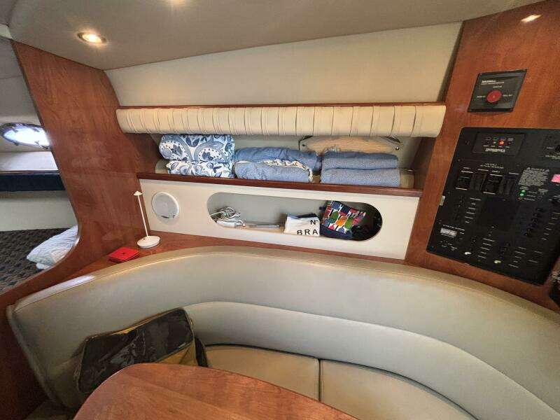 28ft Cruisers Yachts Yacht For Sale