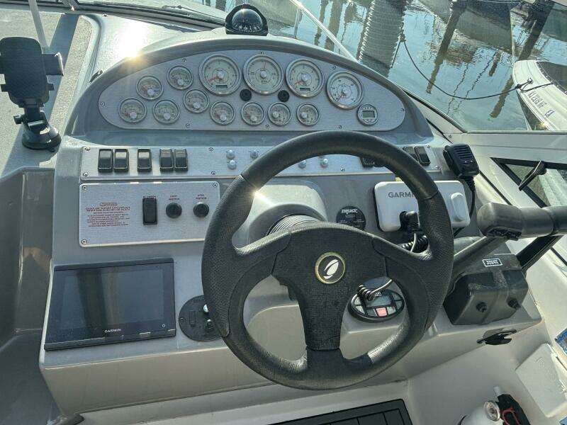 28ft Cruisers Yachts Yacht For Sale