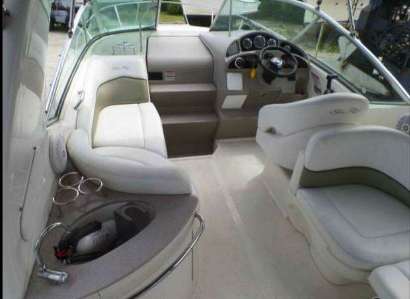 27ft Sea Ray Yacht For Sale