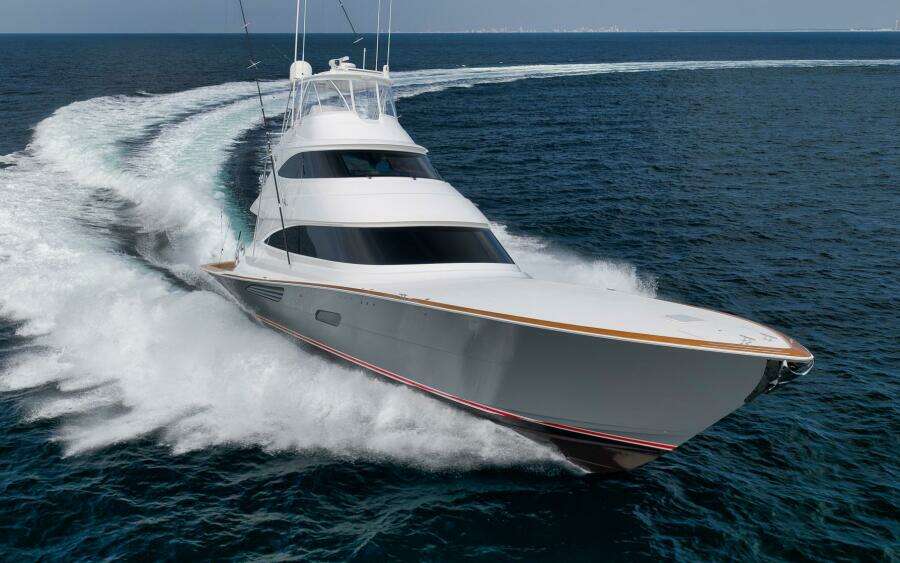 2025 Viking 90 Convertible- NIKKI BELLA- STBD Bow Profile