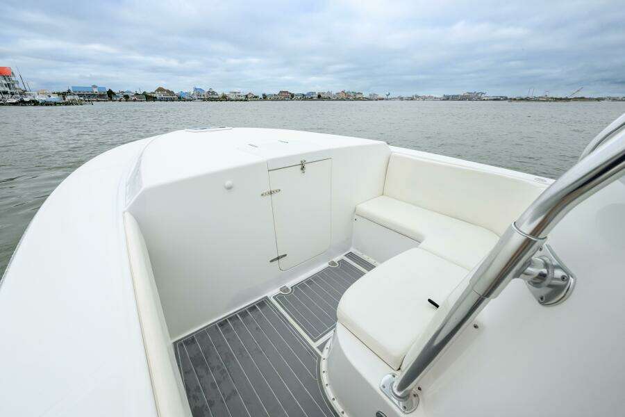 39ft Venture Yacht For Sale
