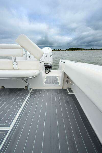 39ft Venture Yacht For Sale