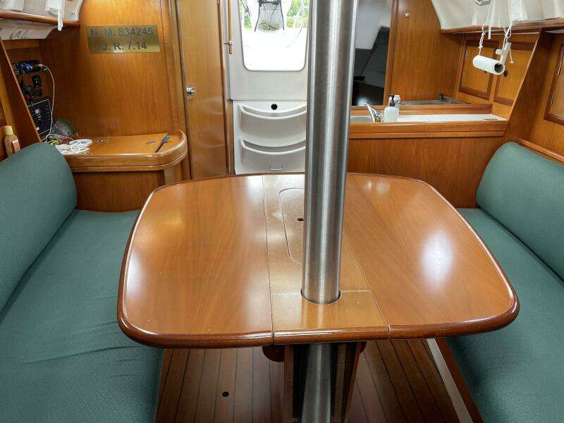 FISH FORUM 32ft Beneteau Yacht For Sale